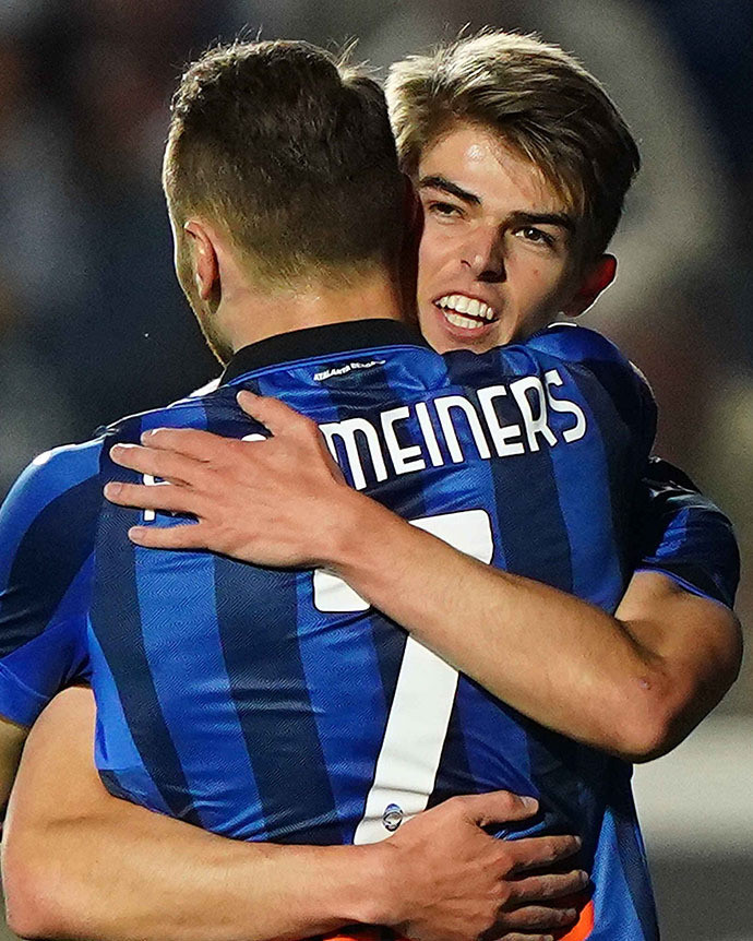 级俱乐部的 级俱乐部的