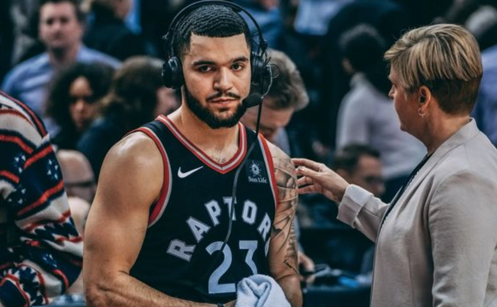 西队的防守 西队的防守